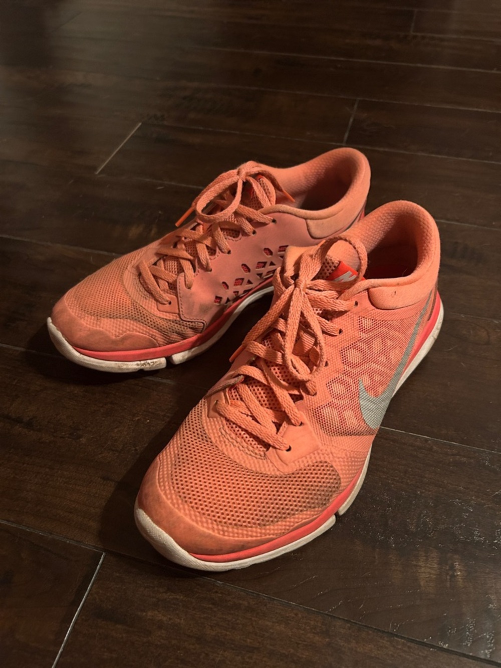Nike Women's Coral Mesh Nike Flex Training Sneakers